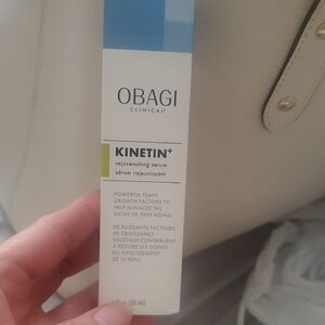 Obagi Kinetin+ Serum - White and Blue